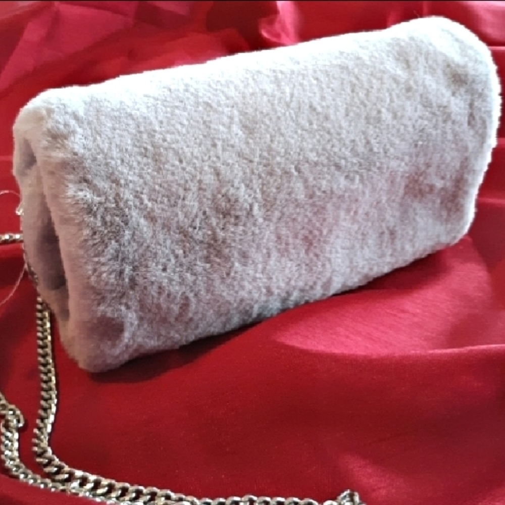NWOT - Crossbody faux fur clutch purse